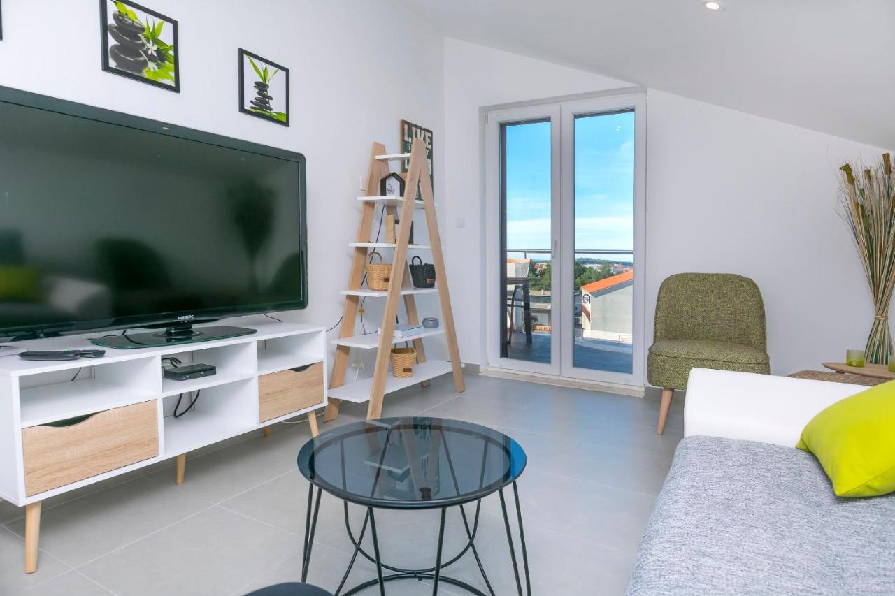 Apartments Visnja Рогозниця Екстер'єр фото