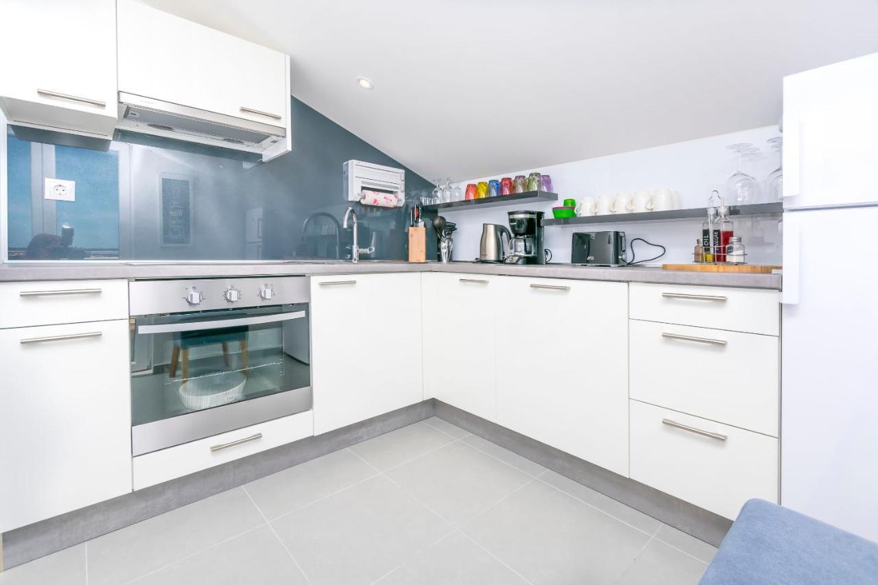 Apartments Visnja Рогозниця Екстер'єр фото